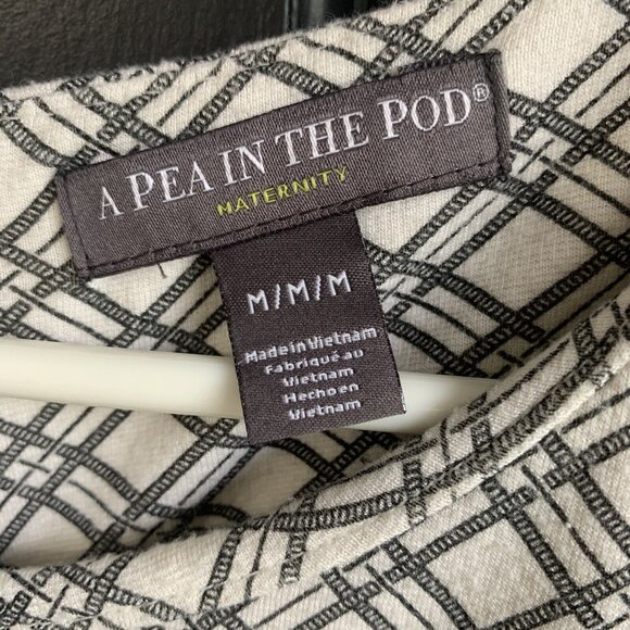 A Pea in the Pod | Plaid Ruched Dress, Medium MIDI Plaid Maternity Dress Stretch - Picture 3 of 10